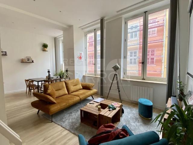APPARTEMENT T2 A LOUER LYON 4EME ARRONDISSEMENT 64.86 m 2 1 251 €