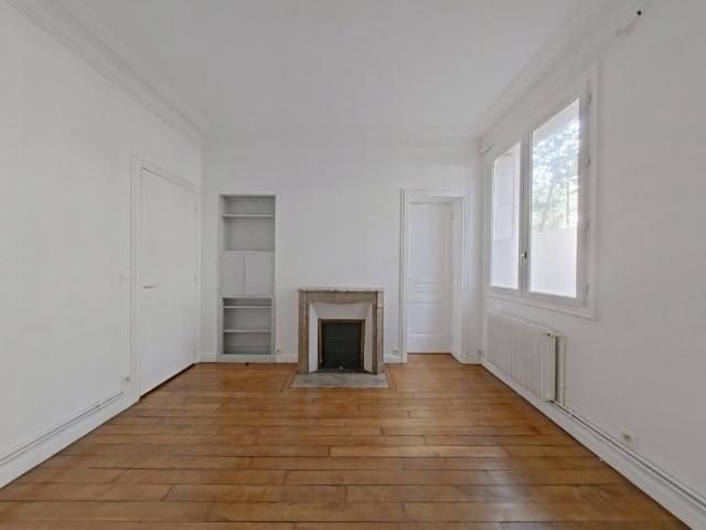 APPARTEMENT T2 A LOUER PARIS 15EME ARRONDISSEMENT 43.68 m 1 590 €