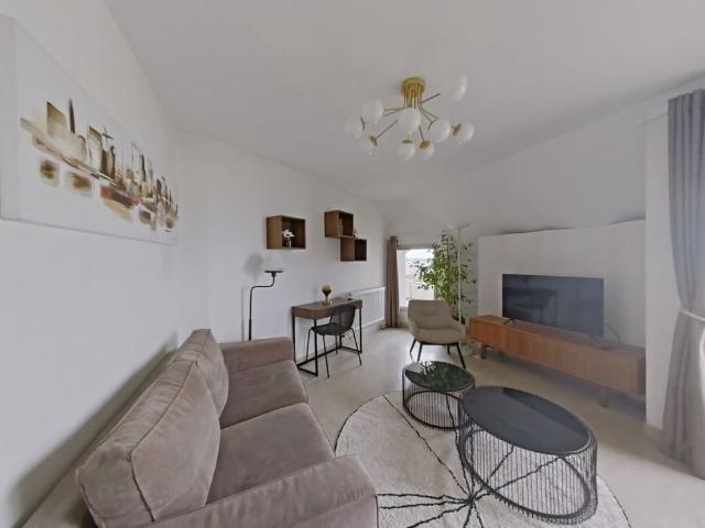 APPARTEMENT T2 A LOUER PARIS 15EME ARRONDISSEMENT 59.91 m 2 990 €