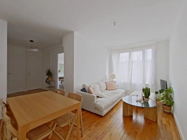 APPARTEMENT T2 A LOUER PARIS 17EME ARRONDISSEMENT Ternes 6 50.14 m2 1 607 € charges comprises par mois: Immobilier PARIS 17EME ARRONDISSEMENT | Perenium, agence immobilière à Paris – administration de biens et gestion locative