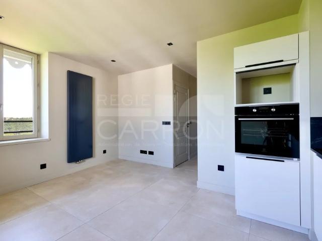 APPARTEMENT T2 A LOUER ST CYR AU MONT D OR 1 095 €