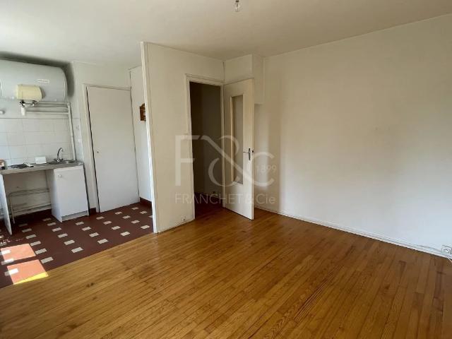 APPARTEMENT T2 A LOUER TASSIN LA DEMI LUNE 36.36 m2 610 € charges comprises par mois