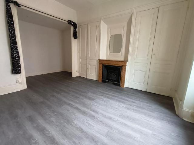 Appartement T2 à louer VILEURBANNE, Villeurbanne