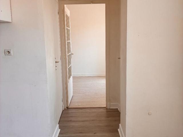 APPARTEMENT T2 A LOUER 24 m² 18 Avenue de la Gare SATHONAY CAMP, Sathonay camp 69580