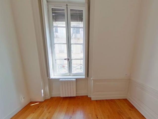 APPARTEMENT T2 A LOUER