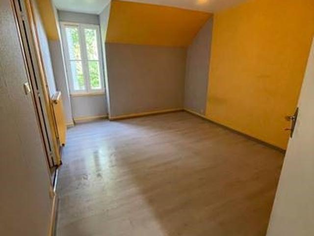 Appartement T2 au 2e étage d'un immeuble