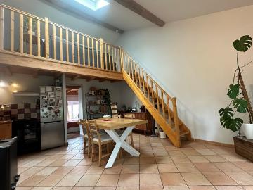Appartement T2 avec mezzanine Champagne centre