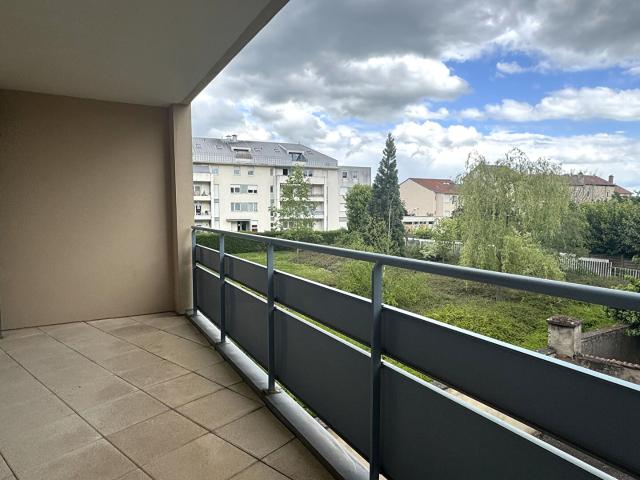 APPARTEMENT T2 AVEC BALCON ET PARKING, Nancy