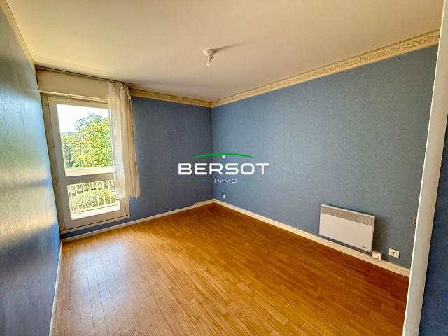Appartement T2 avec balcons et place de stationnement