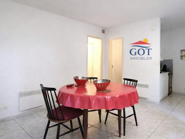 Appartement T2 RDC libre avec cour privative au calme