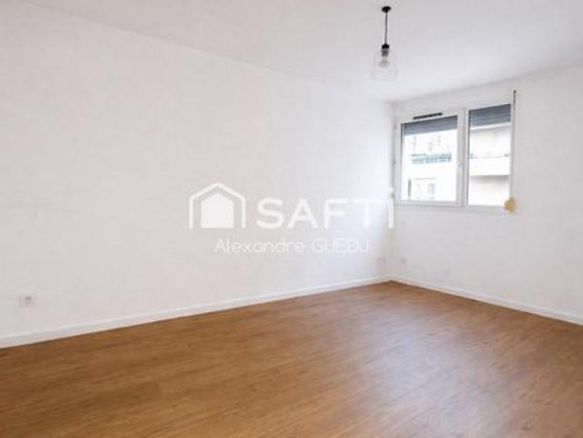 APPARTEMENT T2 AVEC GARAGE FERME ET CAVE