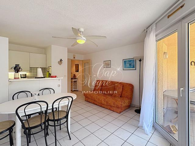 APPARTEMENT T2 AVEC PARKING À VENDRE EN CENTRE VILLE DE CAVALAIRE SUR MER GOLFE DE SAINT TROPEZ
