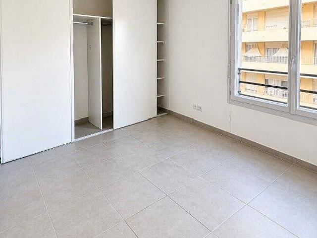 Appartement T2 avec terrasse et parking à Marseille 5e