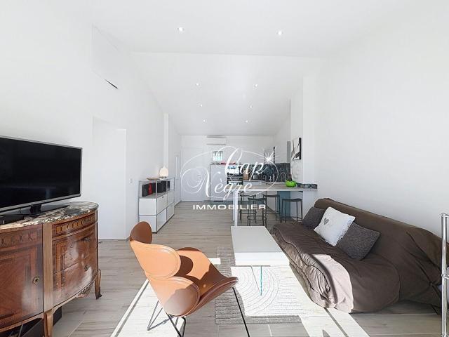 Appartement T2 avec terrasse et vue mer à vendre à Cavalière. 46m² Le Lavandou