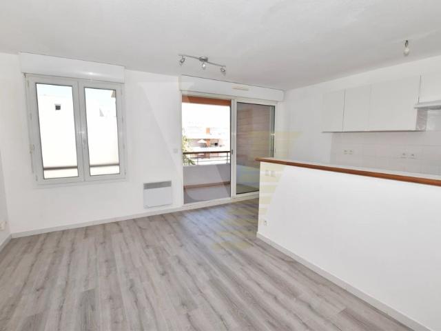 APPARTEMENT T2 AVEC TERRASSE EN RESIDENCE SECURISEE