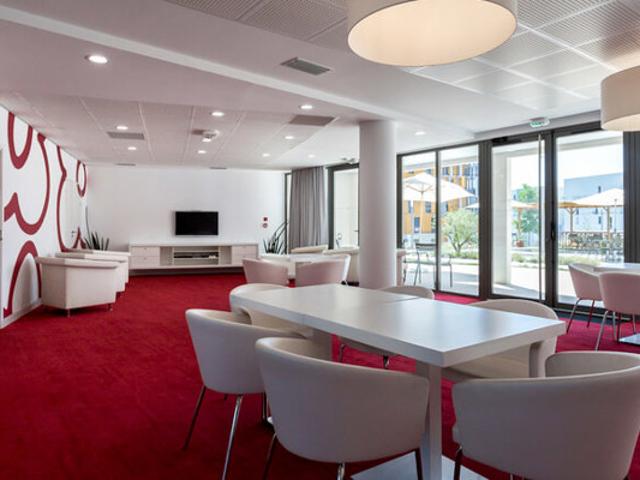 Appartement T2 avec terrasse, Parkin et cave au Senioriales® de Juvignac Disponible immédiatement
