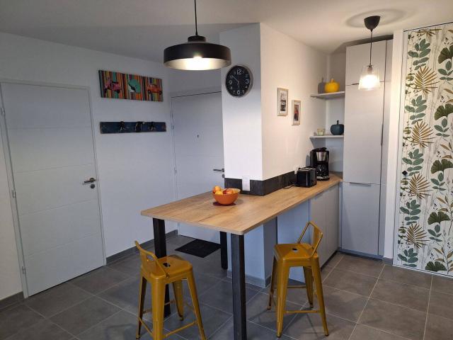 Appartement T2 avec Terrasse vue dégagée et parking sécurisé Annecy Quartier Pars des Sports / Patinoire