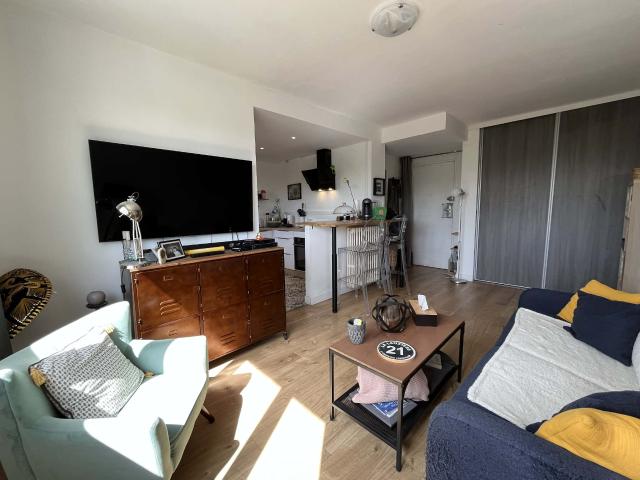 Appartement T2 Balcon + Parkings