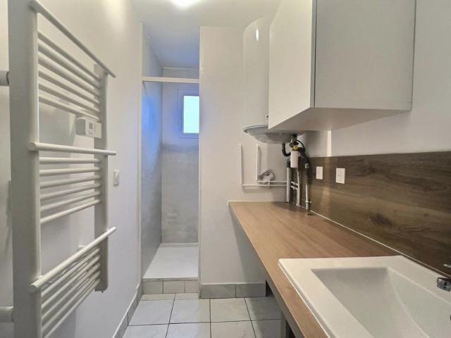 APPARTEMENT T2 BIS – OISSEL GARE – INVESTISSEMENT OU RÉSIDE