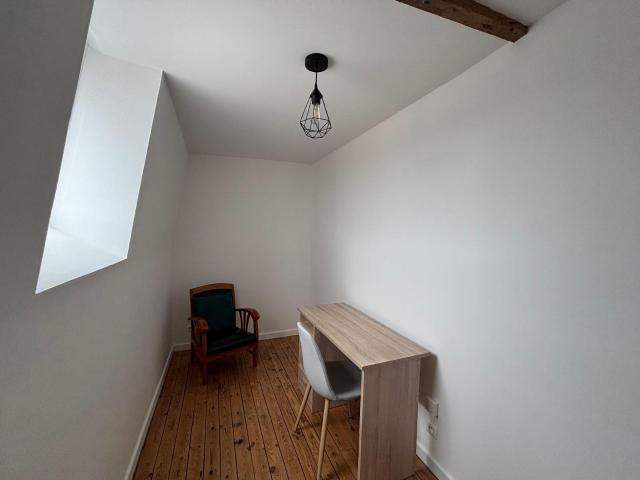 APPARTEMENT T2 BIS MEUBLÉ PROCHE CHERBOURG CENTRE DISPONIBLE DEBUT OCTOBRE 2026