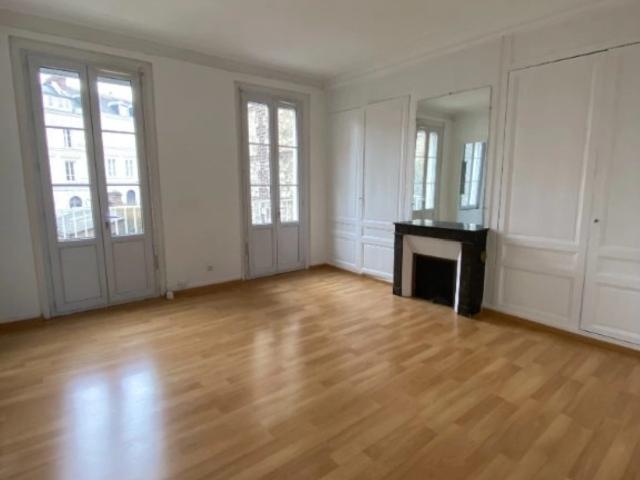 APPARTEMENT T2 BiS QUARTIER GARE AVEC PARKING