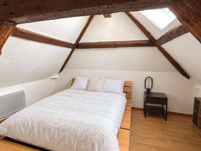 APPARTEMENT T2 + BUREAU MEUBLÉ QUARTIER SAINT HONORÉ