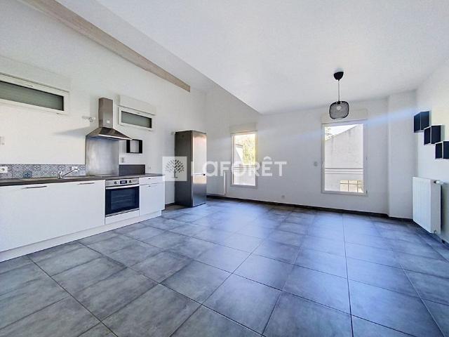Appartement T2 CALUIRE ET CUIRE à louer