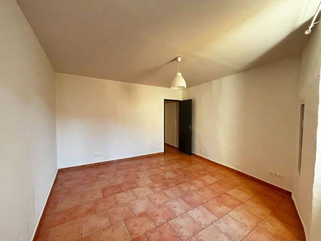 Appartement T2 calme à louer à Brignoles Réf 1963