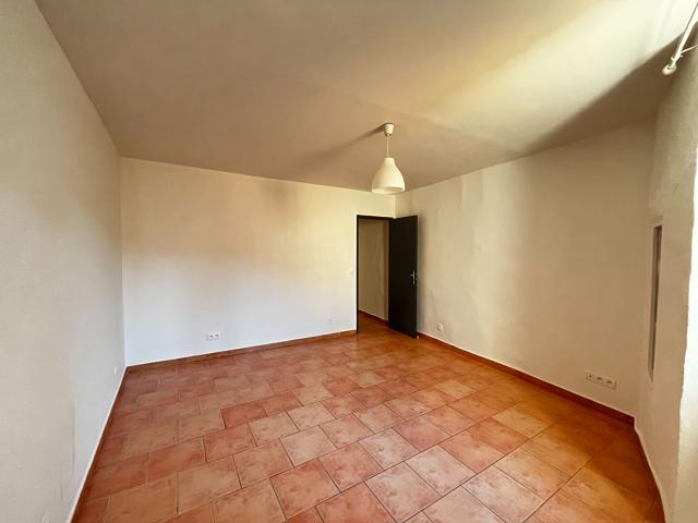 Appartement T2 calme à louer à Brignoles Réf 1963