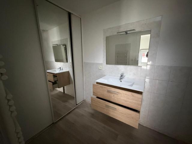 APPARTEMENT T2 CENTRE VILLE
