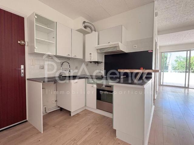 Appartement T2 centre ville avec terrasse Royan