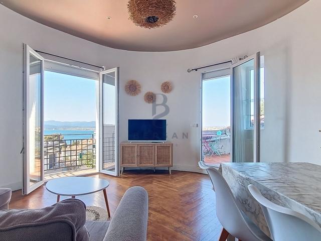 Appartement T2 Centre Ville St Raphael Calme Vue Mer Imprena. 57m² Saint Raphaël