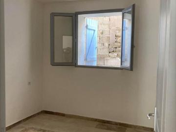 APPARTEMENT T2 CHATEAURENARD 606.50 €
