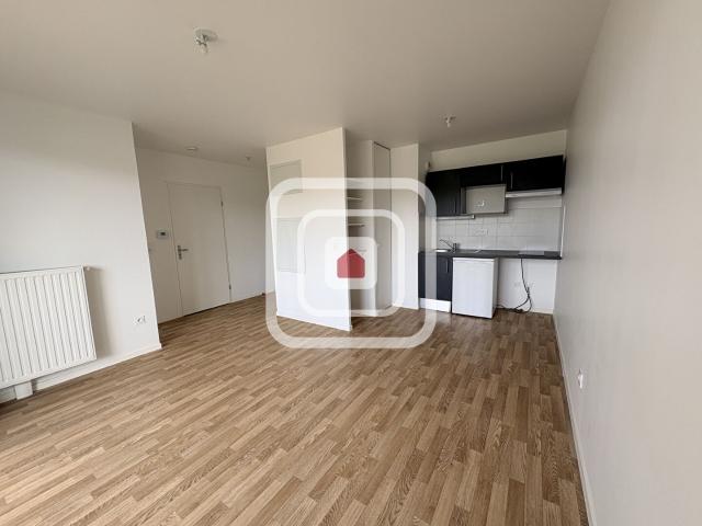 APPARTEMENT T2 CORMONTREUIL AVEC STATIONNEMENT