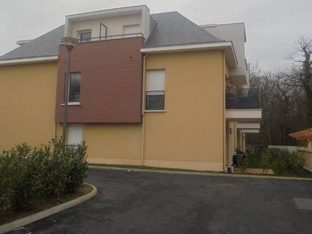 Appartement T2 CROISSY BEAUBOURG