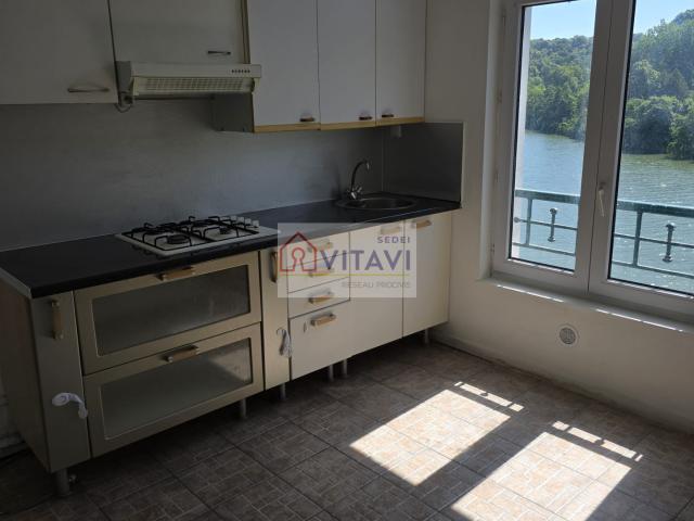 Appartement T2 CREIL avec locataire en place