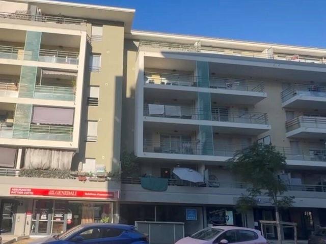 Appartement T2 dans une résidence de St Isidore à Nice