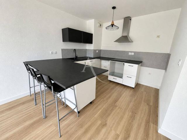 Appartement T2 de 42m² avec balcon à l'Isle Jourdain