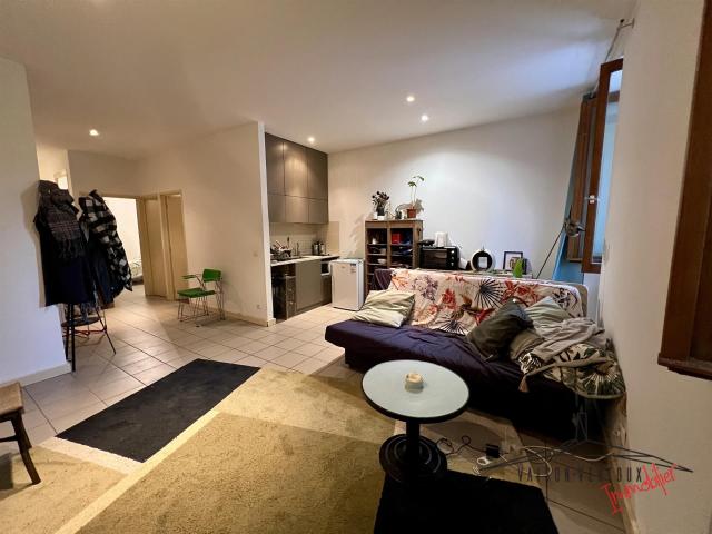 Appartement T2 de 47 m2 hyper centre 47m² Vaison la Romaine