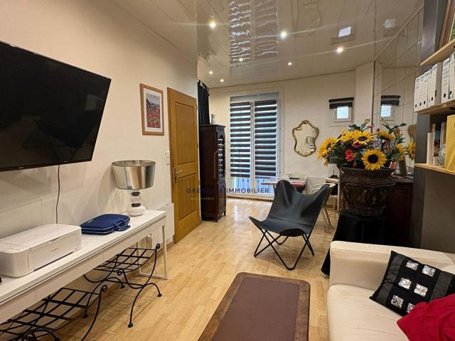 Appartement T2 de 44m2 au coeur du village de Cucuron 44m² Cucuron