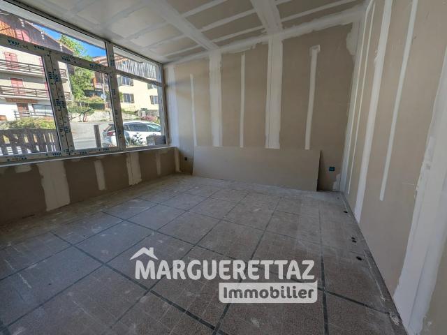 Appartement T2 de 45 m² en rez de jardin avec cour privative. 45m² Onnion
