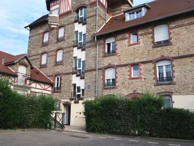 Appartement T2 de 48 m2 avec jardinet à Saint witz 95470