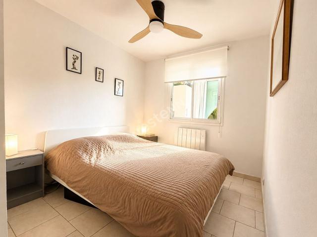 Appartement T2 de 48m² 36m² carrez + 12 m² de terrasse couv. 36m² Six Fours les Plages
