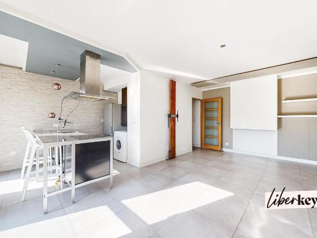 Appartement T2 de 51 m² – Dernier étage & Parking – Nantes Nord