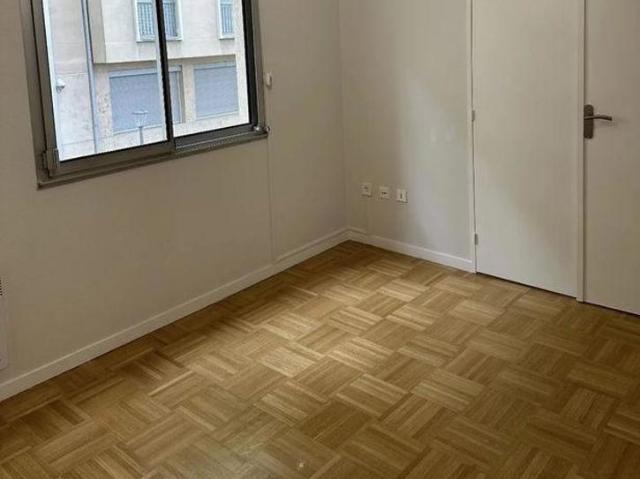 Appartement T2 de 62 m² avec balcon en Résidence Senior Lyon 6
