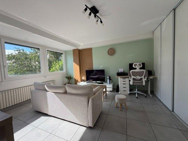 Appartement T2 de 64 m² entièrement rénové – Cœur de Roche la Molière