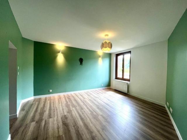 APPARTEMENT T2 DUPLEX A LOUER A BOEN SUR LIGNON