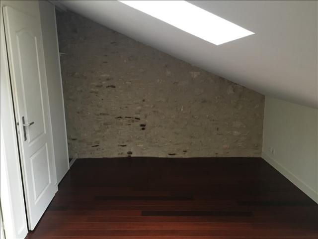 APPARTEMENT T2 DUPLEX RUE DES FEUILLANTS