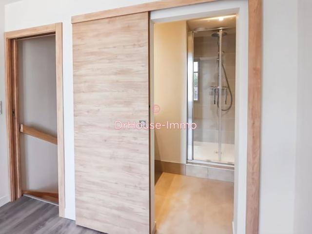Appartement T2 en Duplex disponible immédiatement coeur de ville de ste Anne d'Auray dans le Morbihan