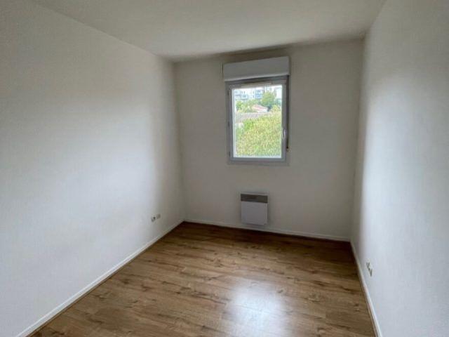 Appartement T2 en location à RAMONVILLE ST AGNE